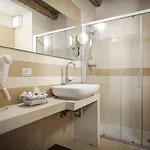 Corte Dei Soavi 4* סואבה